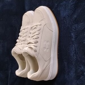 Women's Under Armour Cream / White Sneakers Size 10